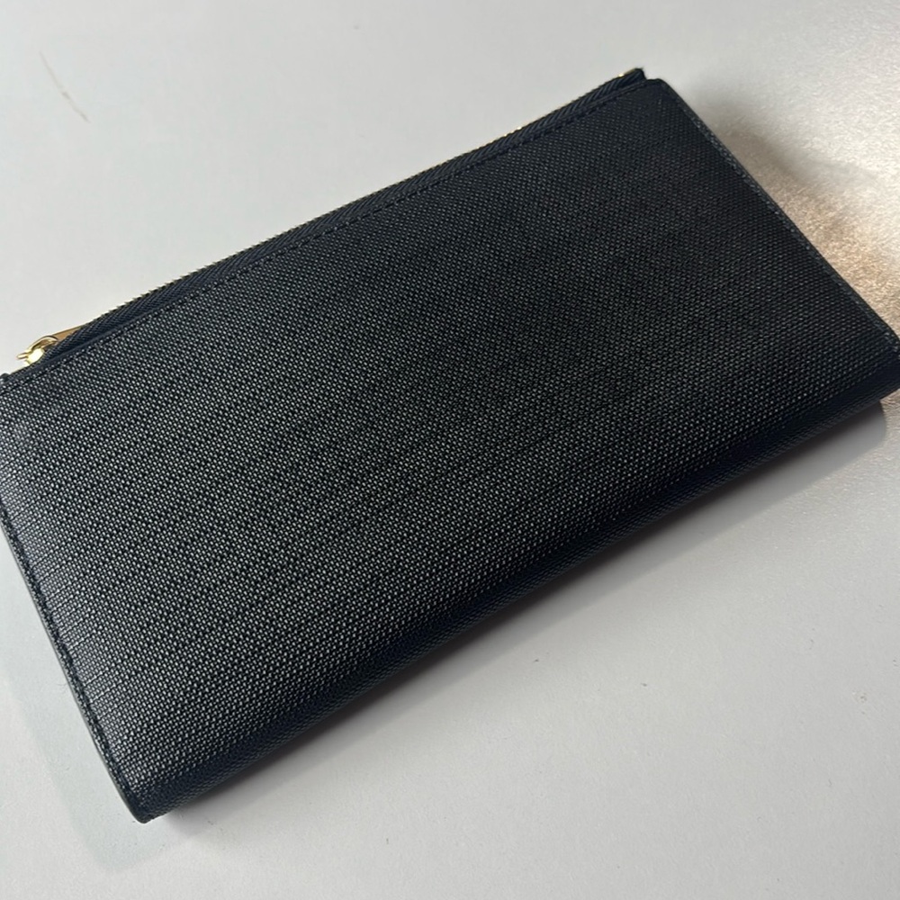 Dagne Dover Slim Black Wallet. Great condition. Pre loved.